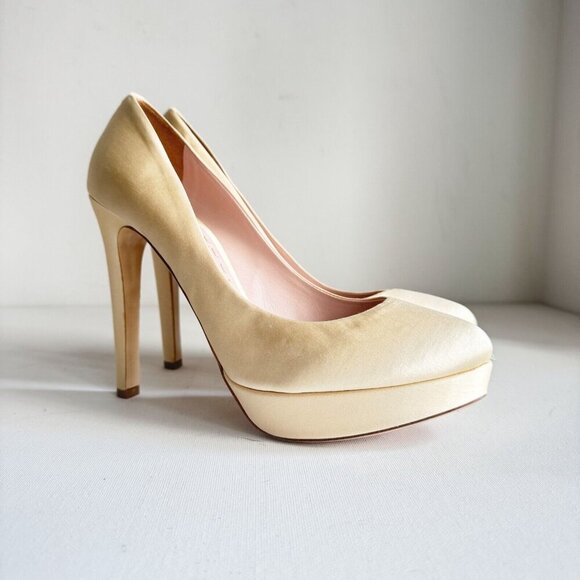 Miu Miu Champagne Satin Classic Platform Heels Wedding 40.5 NEW - Picture 2 of 11